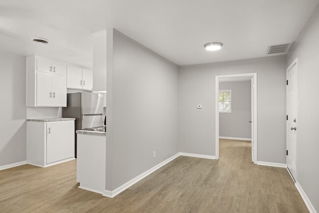 Photo - 3531 Midwest Dr Unit C