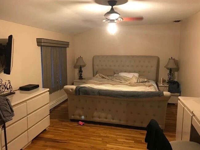 Photo - 35 Amaron Ln