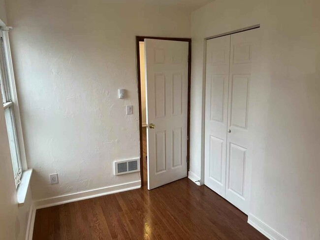 Photo - 322 Avenue A