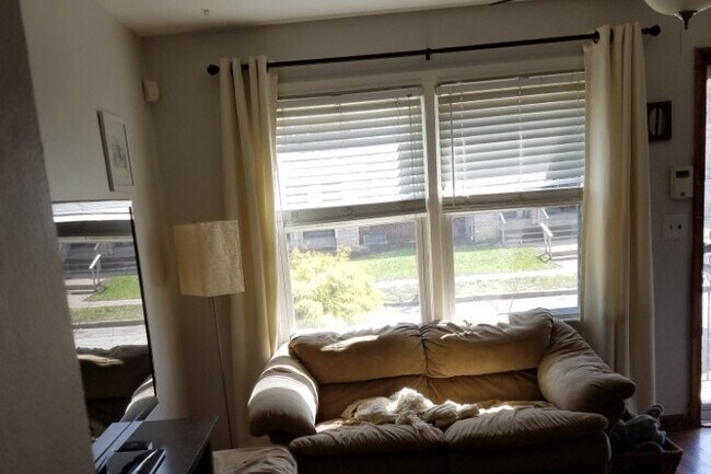 Photo - 118 E Tompkins St