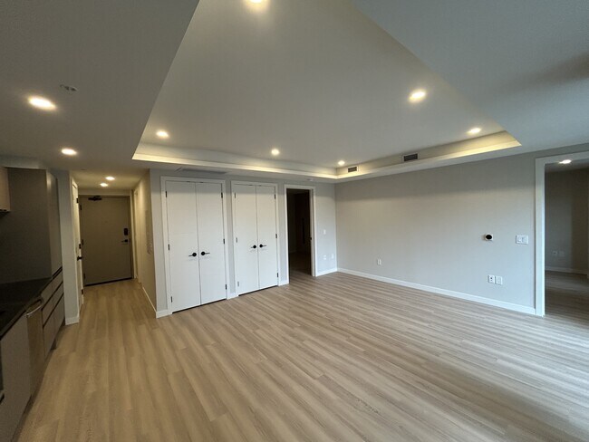 Photo - 5616-5616 South St Unit 205