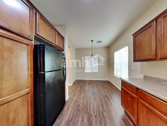 Photo - 19430 W Adams St