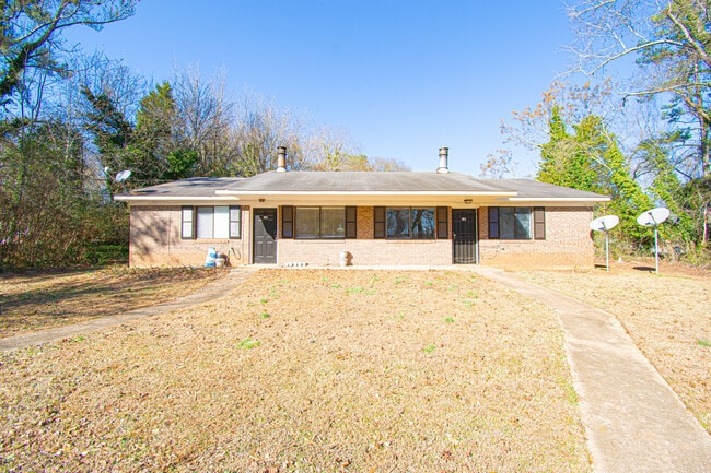 Building Photo - 195 Pamela Dr Unit Pamela Drive