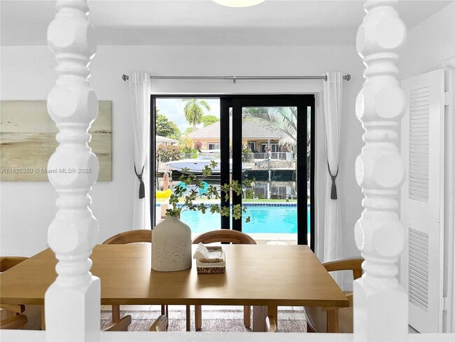 Photo - 151 SE 9th Ct