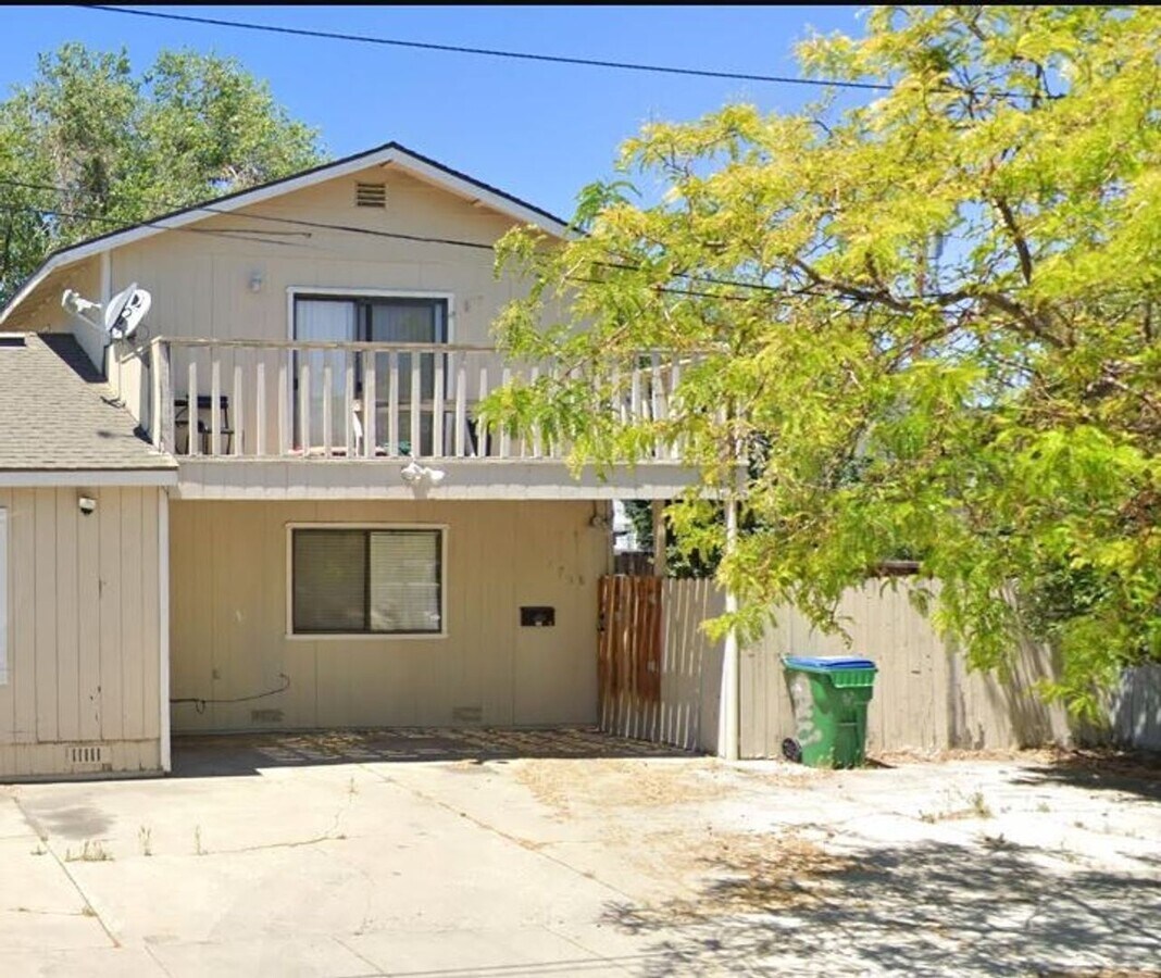 Photo - 975 Wilson Ave