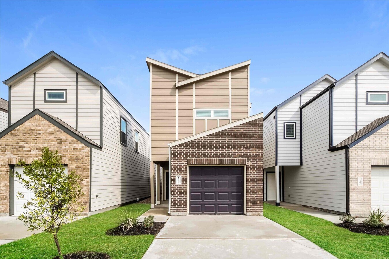 Photo - 15304 Estrella Rd E