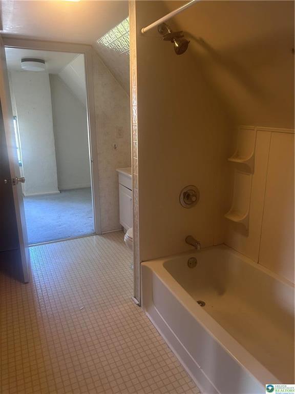 Photo - 146 W Broad St Unit 3rd floor