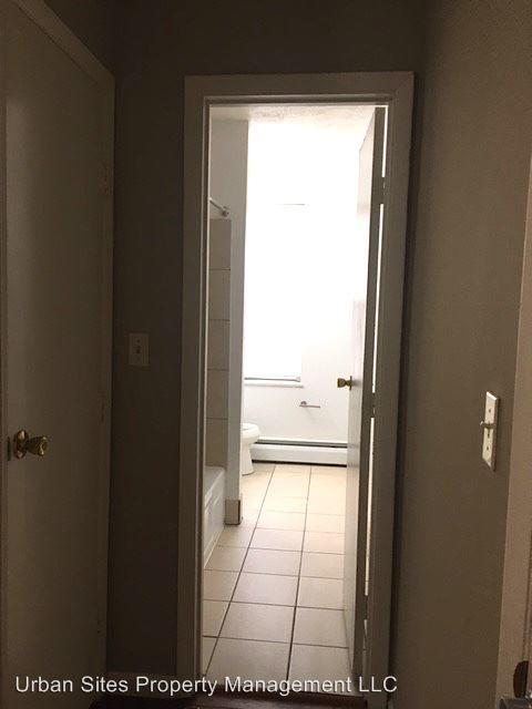 Photo - 2716 Woodburn Ave