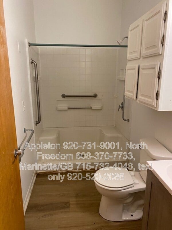 Photo - S7559 US-12 Unit H4