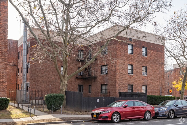 Kew Gardens Hills