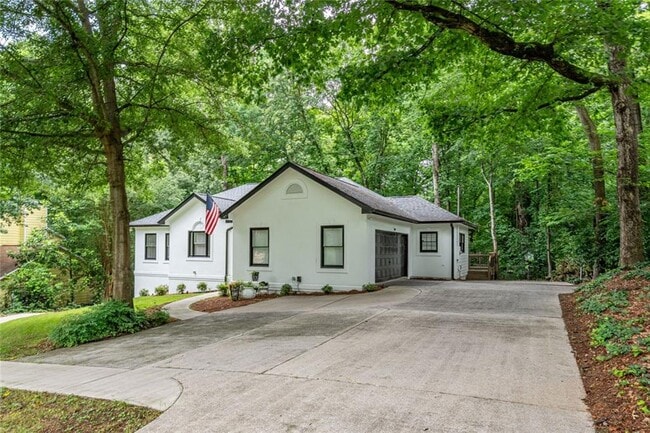 Photo - 3924 Ashford Dunwoody Rd NE