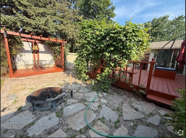 Building Photo - 6759 S 2445 E Rental