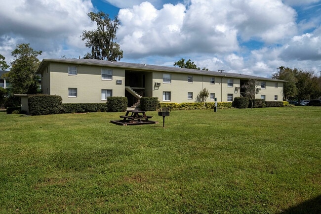 Photo - Frederick Gardens