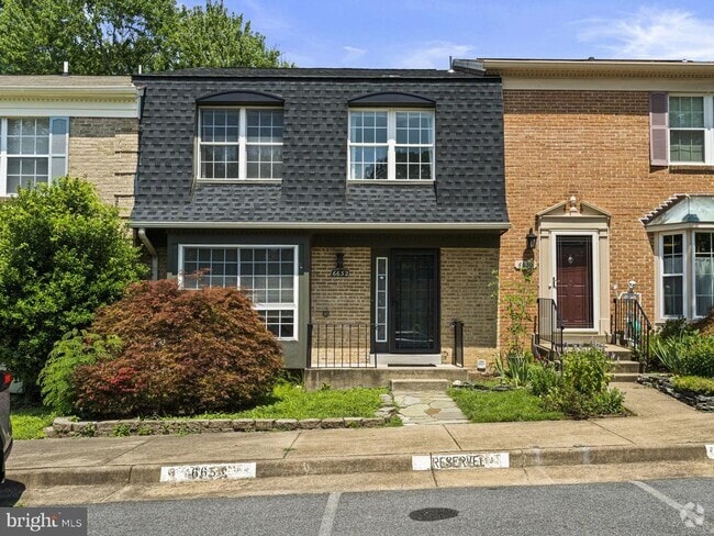 Building Photo - 6632 Green Ash Dr Rental