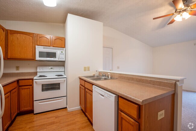 1BR, 1BA - 654SF - Kitchen