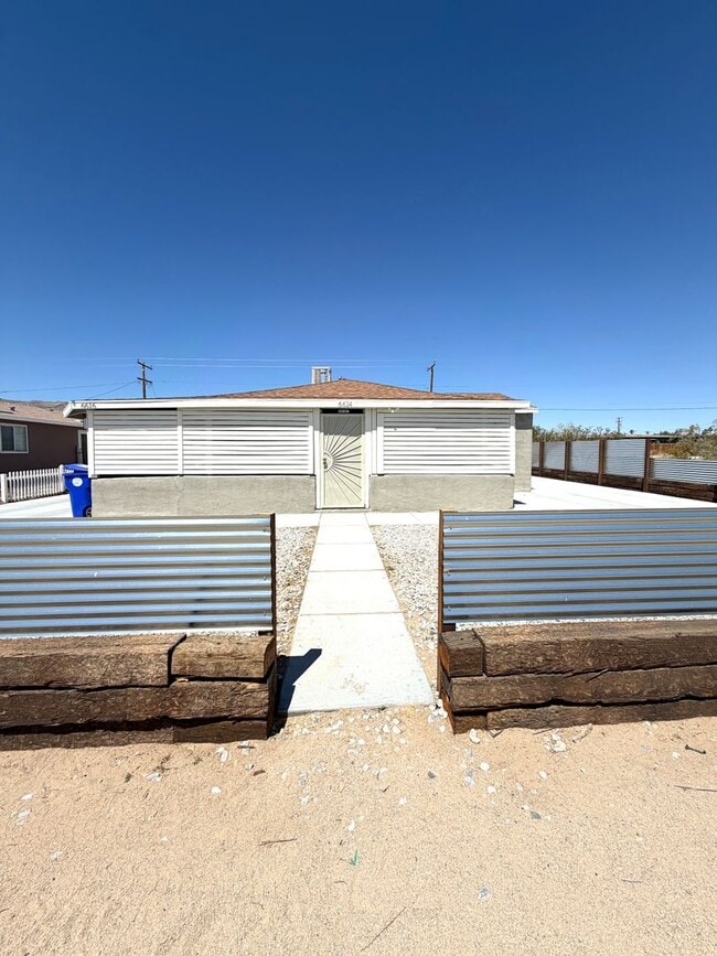Building Photo - Welcome Home!