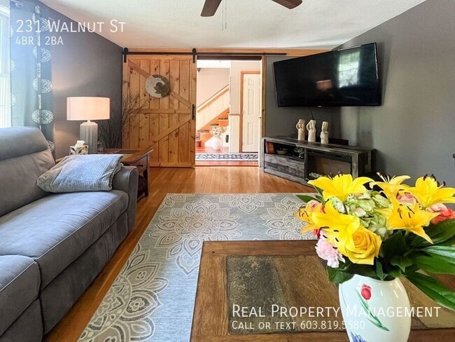 Photo - 231 Walnut St