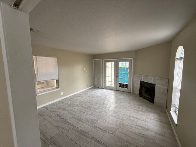 Photo - For lease! 1 bed, 1 bath condo