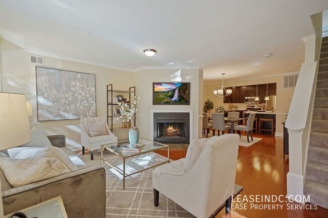 Photo - 133 Bates St NW
