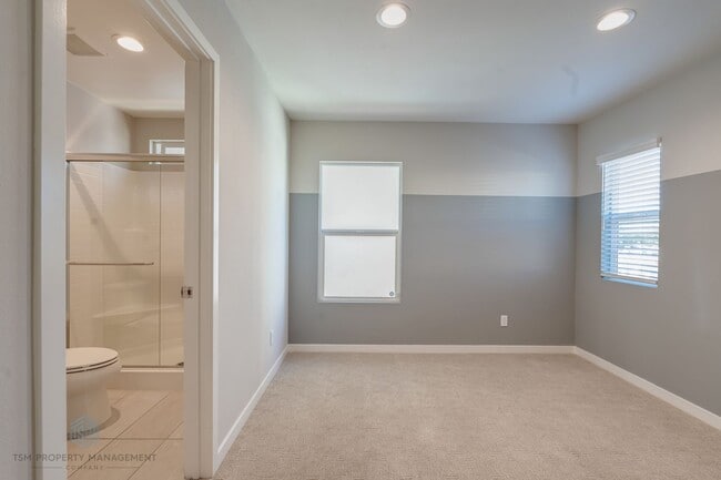 Photo - Beautiful 4 Bed 3.5 Bath Single Family House in Stanton