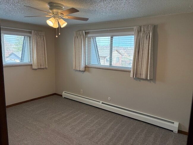 Photo - Cedar Crest Apartments