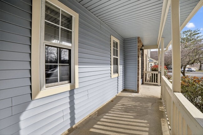 Photo - 1803 Poplar Ct