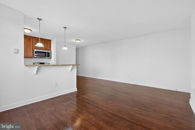 Photo - 2523 13th St NW Unit 305