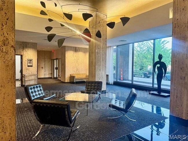 Photo - 4501 Lindell Blvd Unit 12E