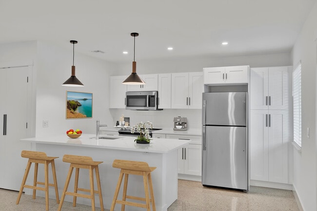 Photo - The Shoreline at 19th - Steps from the beach