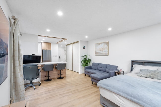 Photo - 1545 E 2nd Ave Unité SI ID1351279P