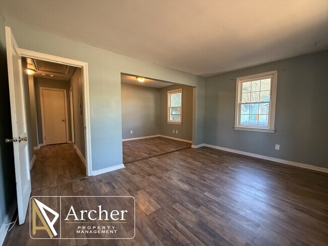 Photo - 1702 W Lincoln Ave