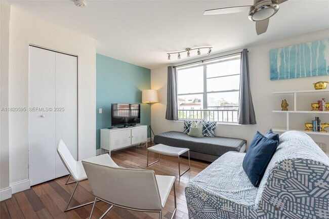 Photo - 420 15th St Unit 307