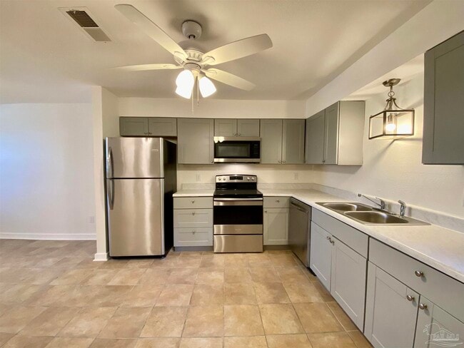 Photo - 9519 Lillian Hwy