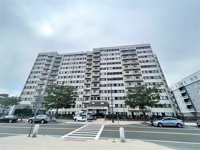 Building Photo - 510 Revere Beach Blvd Unit 1105 Rental
