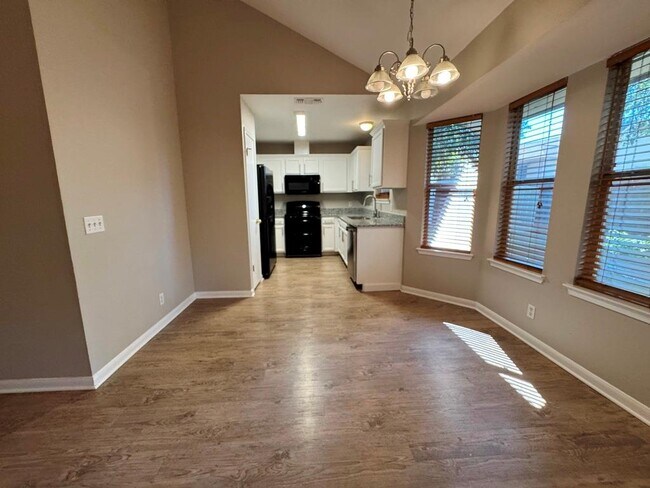 Photo - 219 Crystal Knoll Blvd