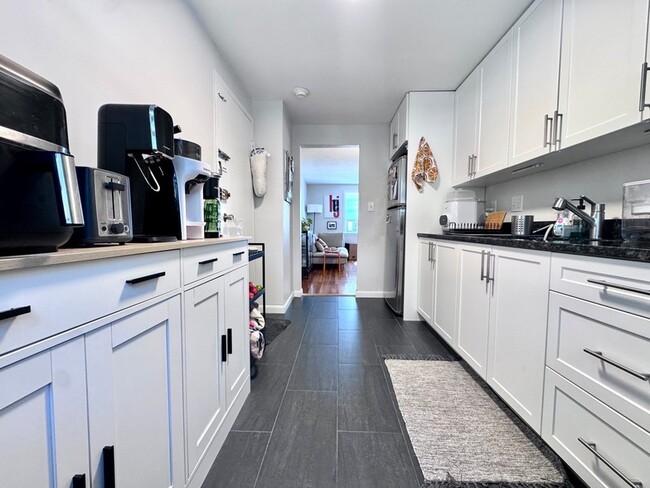 14 Vinal St Unit 1