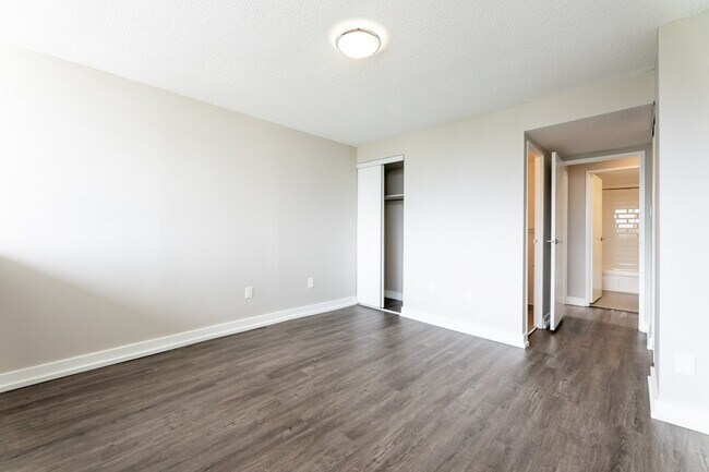 Photo - 3575 Kaneff Crescent