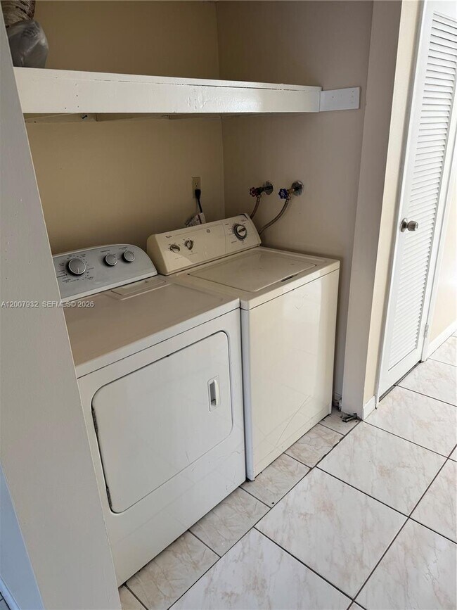 Photo - 5841 Blueberry Ct