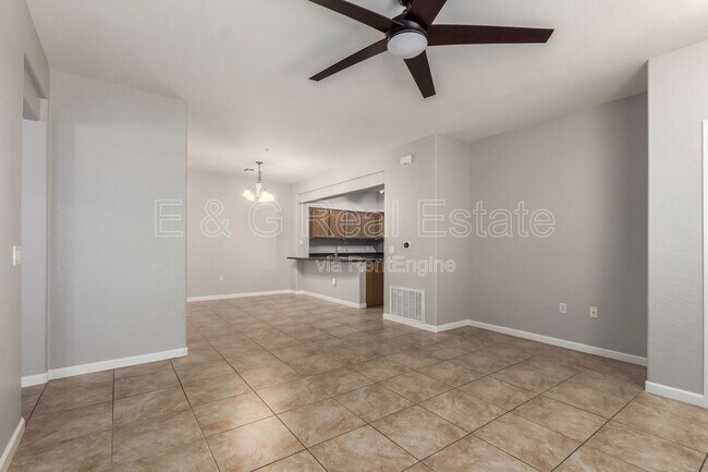 Photo - 525 N Miller Rd Unidad 142