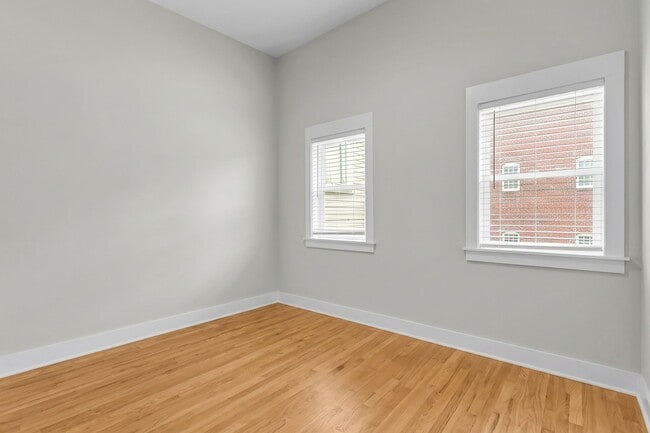 Photo - 137 Calhoun St