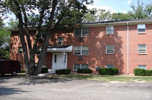 Building Photo - Burton Square Apartments