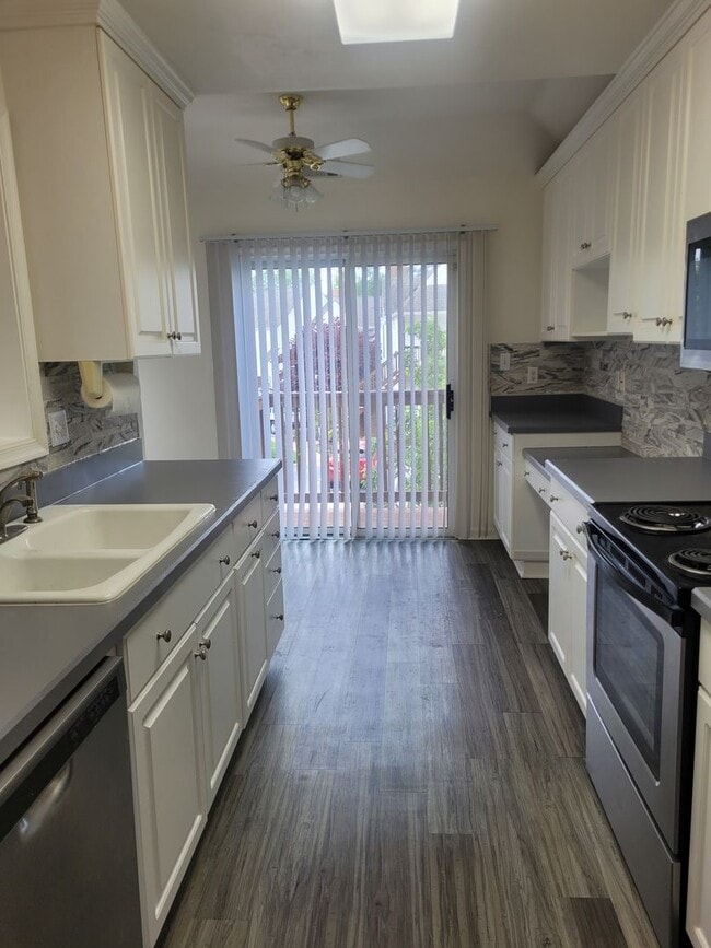 Photo - Condo in Kiln Creek