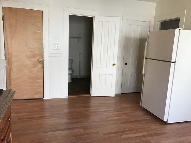 13 Ridgewood St Unit 13A