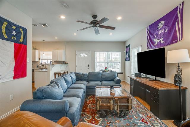 3200 Lubbock Ave