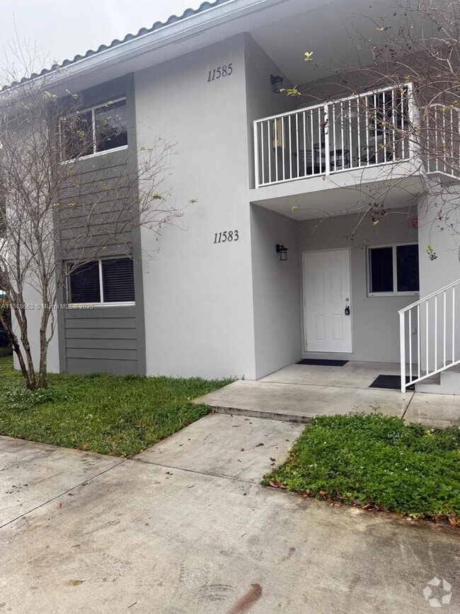 Building Photo - 11585 NW 36th St Unit 5 Rental