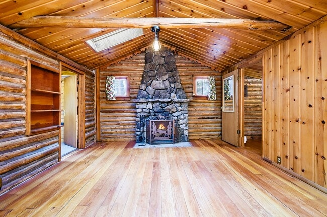 Photo - 2299 S Beaver Creek Rd