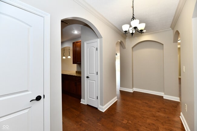 Building Photo - 8555 One W Dr Unit 109