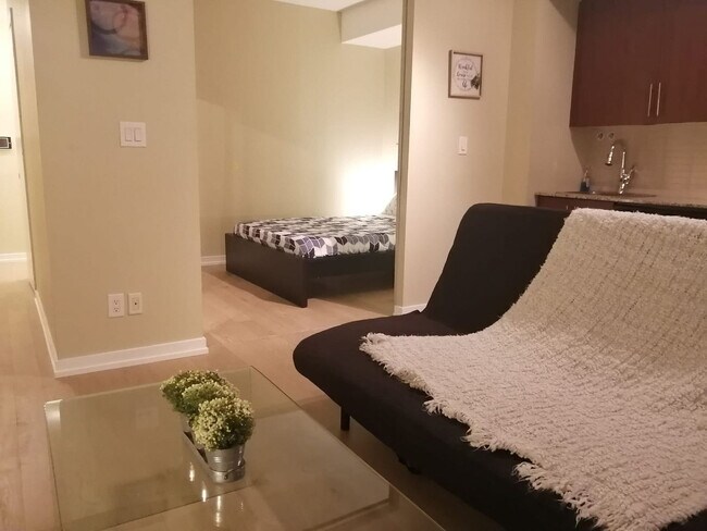 Photo - 16 York St Unit FL7-ID1347749P