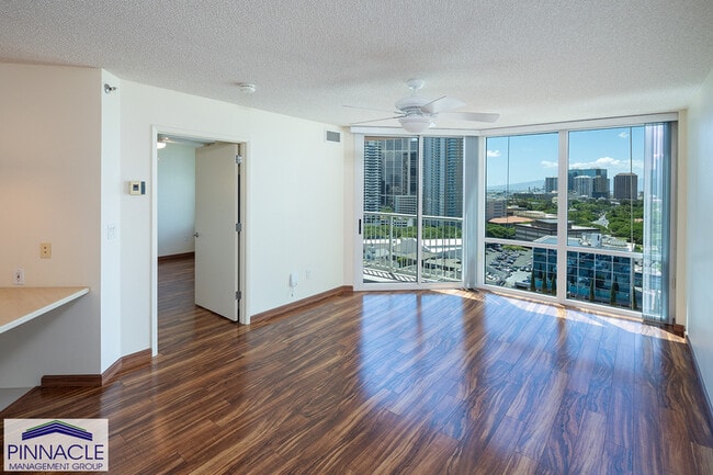 Photo - 801 S King St Unit 1706