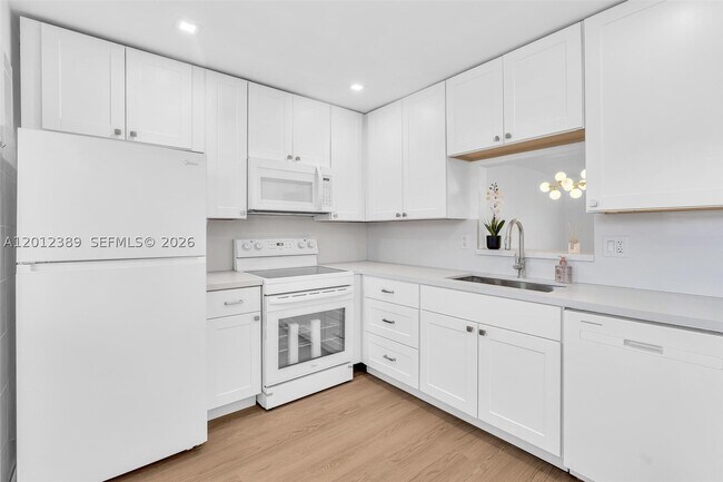 Photo - 218 NE 12th Ave Unit 302